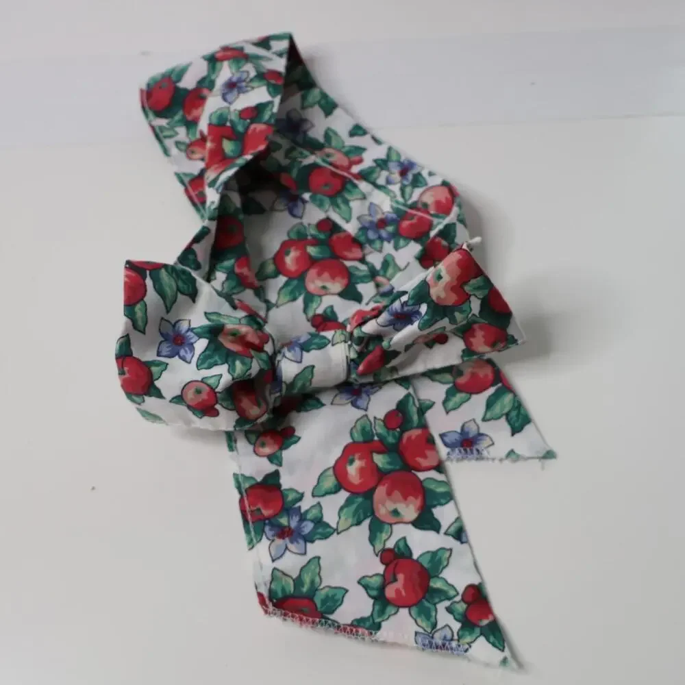 Vintage Apple Fruit Flower Print Head Tie Bow Wrap Scarf Retro VTG Cute Feminine
